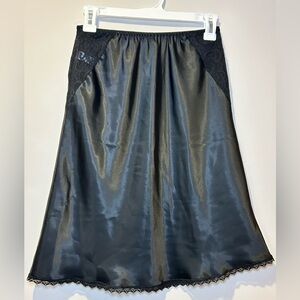 Maidenform Private Affair Black Slip Elastic Waist Lace Detail Size Medium